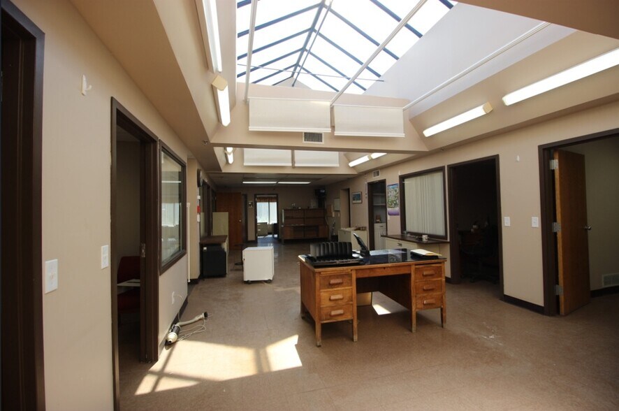 More Photos Of 235-257 Ormond St, Rochester Manufacturing For Sale