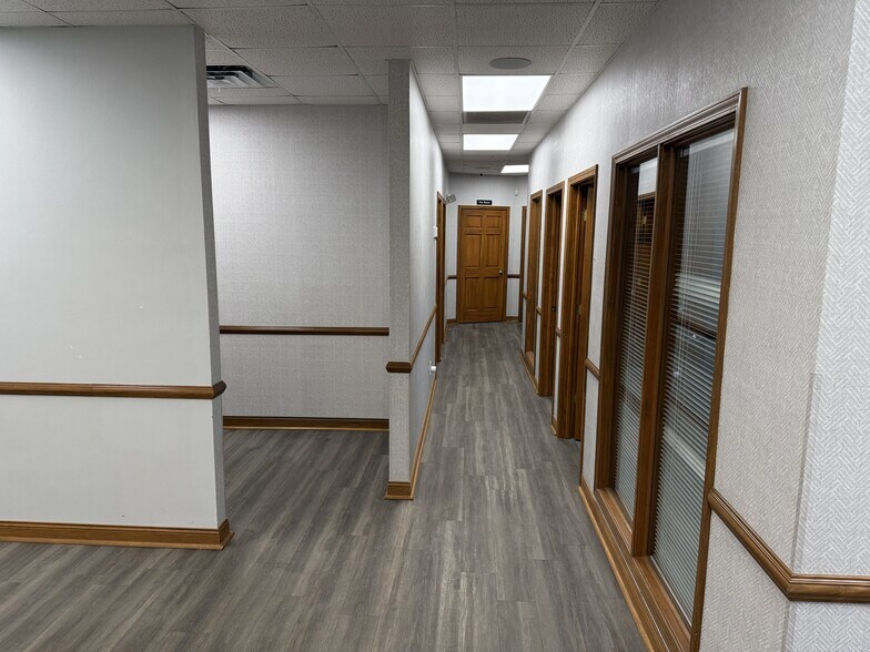 More Photos Of 141 Casco Dr, Avon Service For Lease