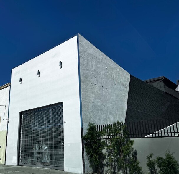 More Photos Of 330 N Western Ave, Los Angeles Storefront Retail Office For Lease