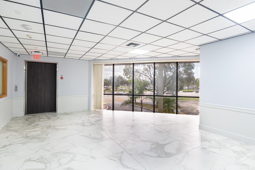 More Photos Of 7501 W Oakland Park Blvd, Lauderhill Loft Creative Space For Lease