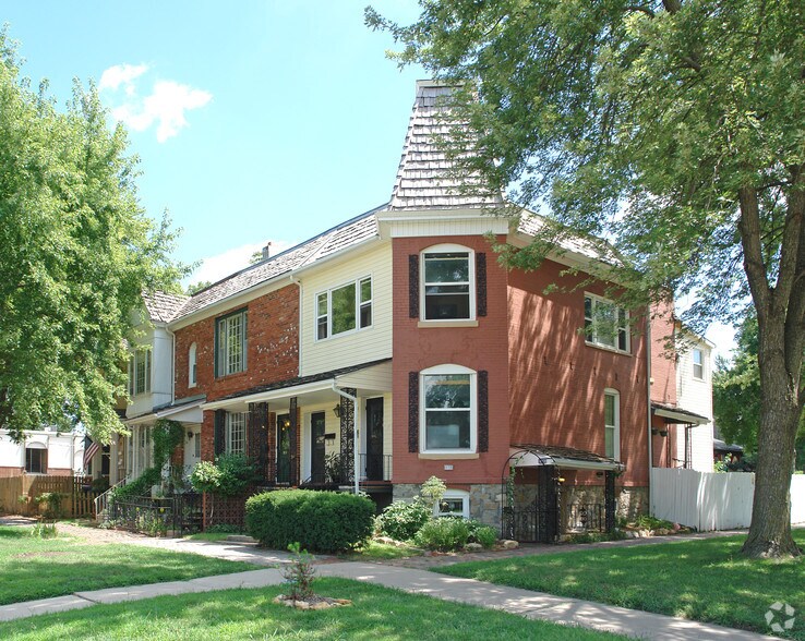 Primary Photo Of 929 SW Huntoon St, Topeka Apartments For Sale