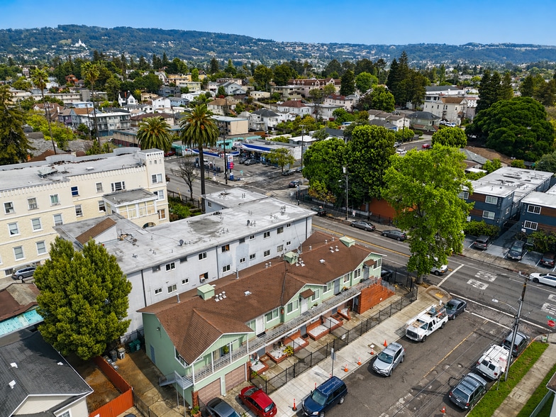 More Photos Of 3114 Ashbrook Ct, Oakland Apartments For Sale