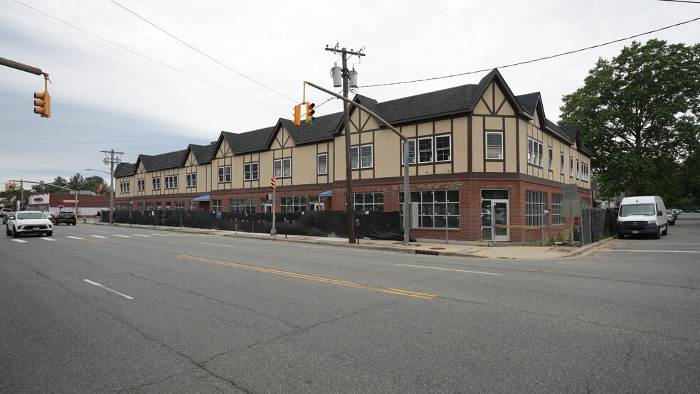More Photos Of 43-61 Covert Avenue, Floral Park General Retail For Lease