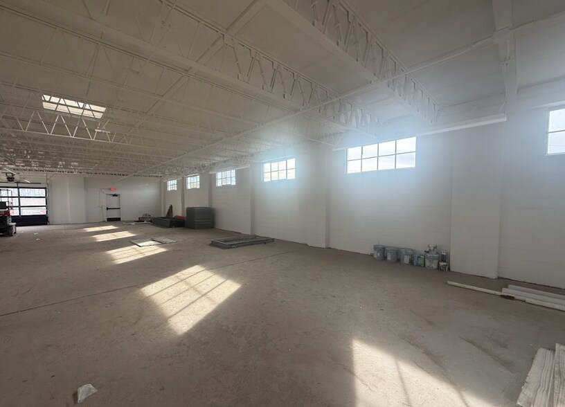 More Photos Of 228 W Archer St, Tulsa Manufacturing For Lease