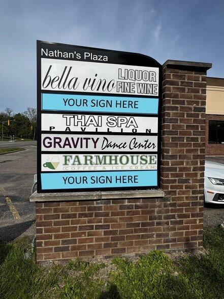 More Photos Of 29950-29970 W 12 Mile Rd, Farmington Hills Storefront Retail Office For Lease