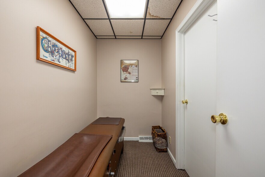 More Photos Of 5275 Broadview Rd, Parma Medical For Sale