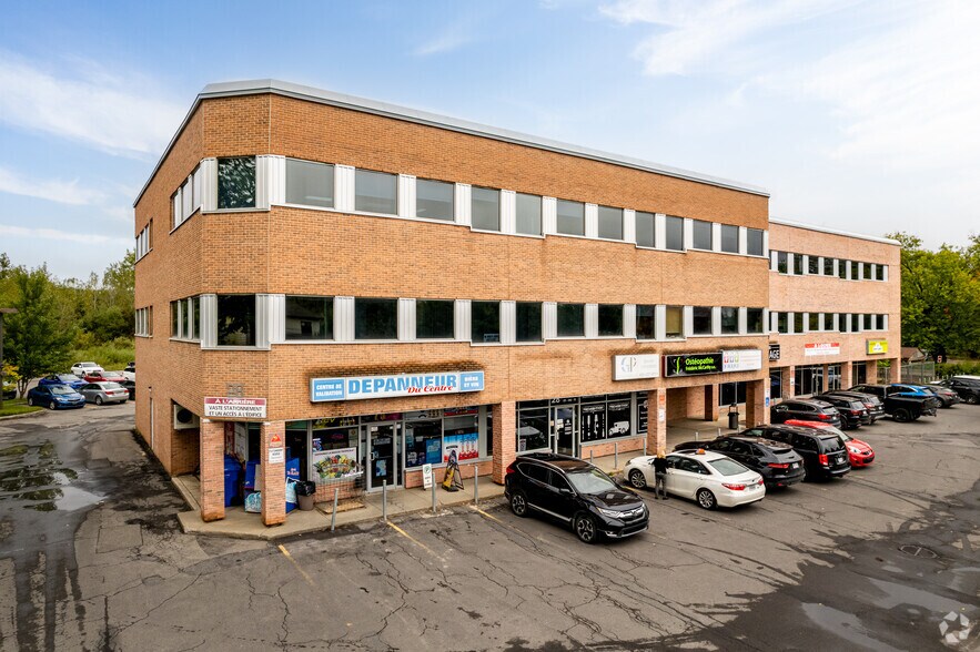 Primary Photo Of 28 Ch De La Côte-Saint-Louis O, Blainville Office For Lease