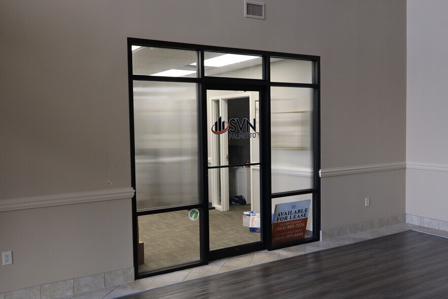 More Photos Of 330 Pelham Rd, Greenville Medical For Lease