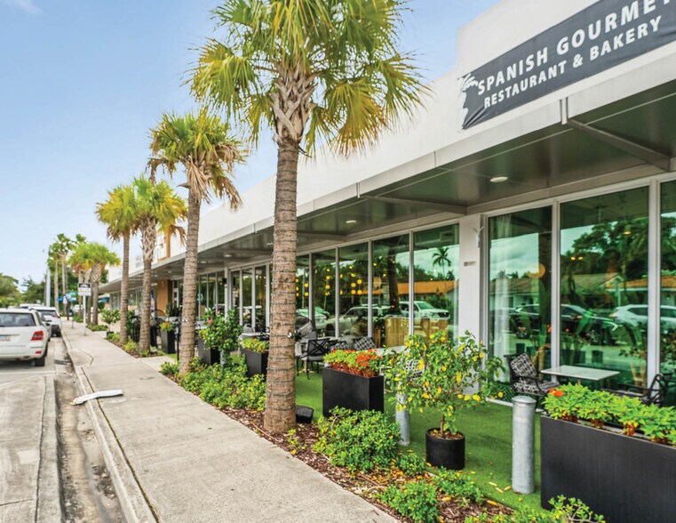 More Photos Of 4000 SW 57th Ave, Miami Freestanding For Sale