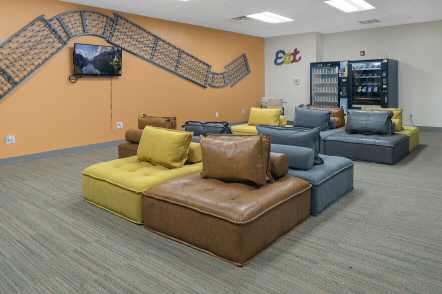 More Photos Of 7-9 Court St, Binghamton Apartments For Lease