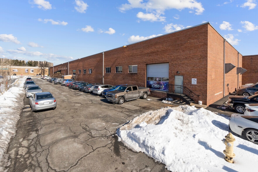 More Photos Of 840 S Pickett St, Alexandria Manufacturing For Sale