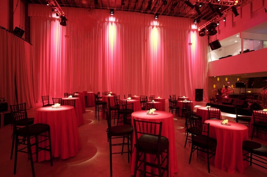 More Photos Of 1011 Dean St, Brooklyn Storefront For Lease