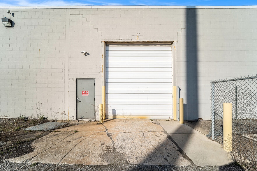 More Photos Of 14650 Dequindre St, Detroit Manufacturing For Sale