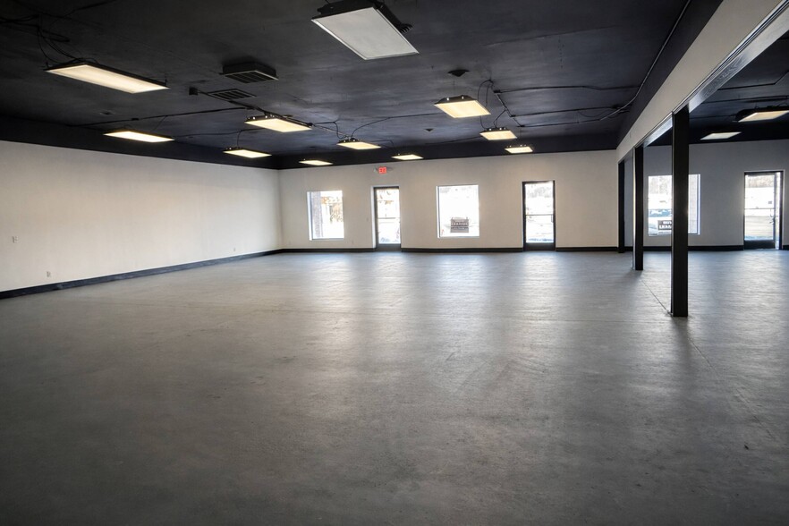 Primary Photo Of 1170 N Wooster Ave, Strasburg Unknown For Lease
