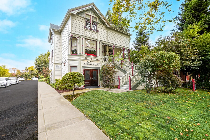 More Photos Of 742 B St, Hayward Restaurant For Sale