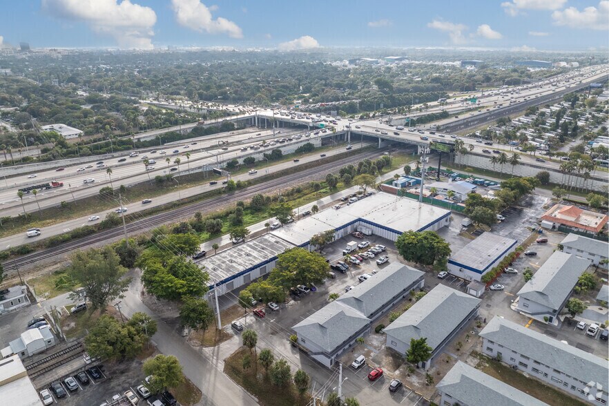 More Photos Of 1111 SW 21st Ave, Fort Lauderdale Warehouse For Lease