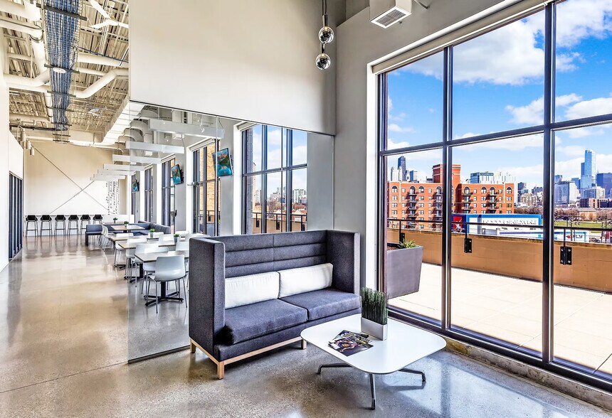 More Photos Of 1333 N Kingsbury St, Chicago Office For Lease