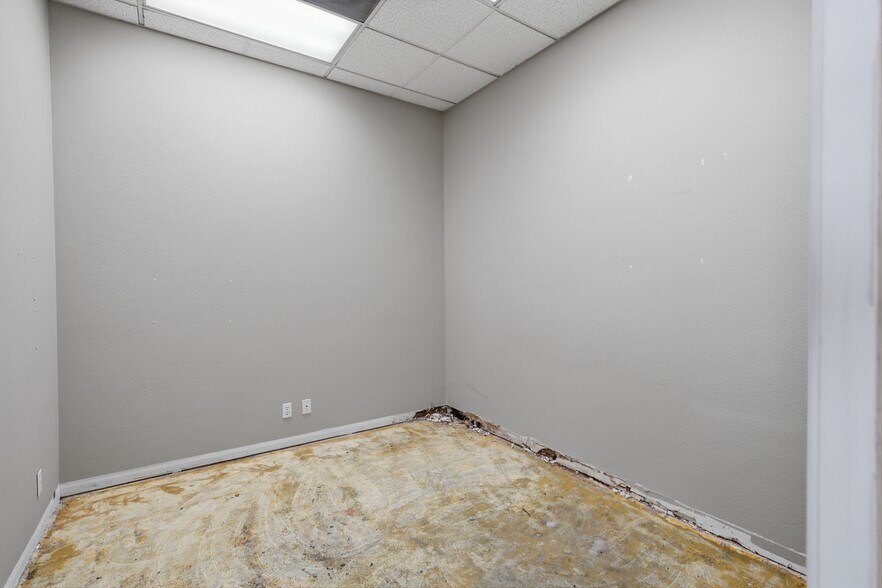 More Photos Of 112 Nevada City Hwy, Nevada City Office For Sale