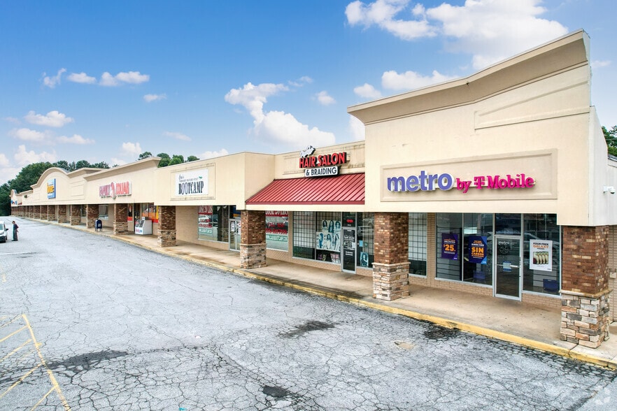 More Photos Of 8600-8650 Tara Blvd, Jonesboro Unknown For Lease