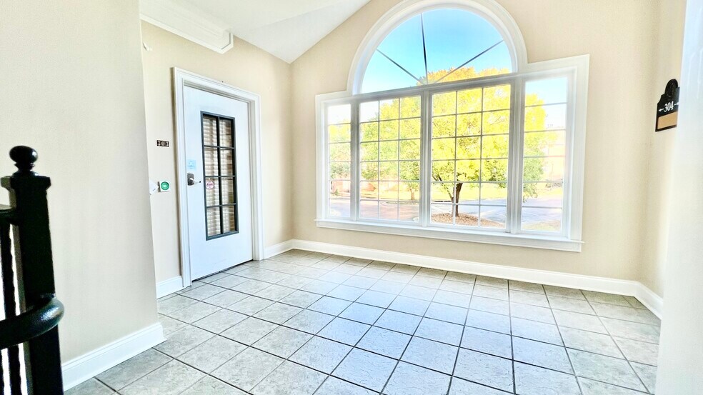 More Photos Of 4080 McGinnis Ferry Rd, Alpharetta Office For Sale