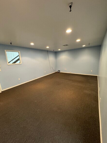 More Photos Of 8222 Allport Ave, Santa Fe Springs Manufacturing For Sale