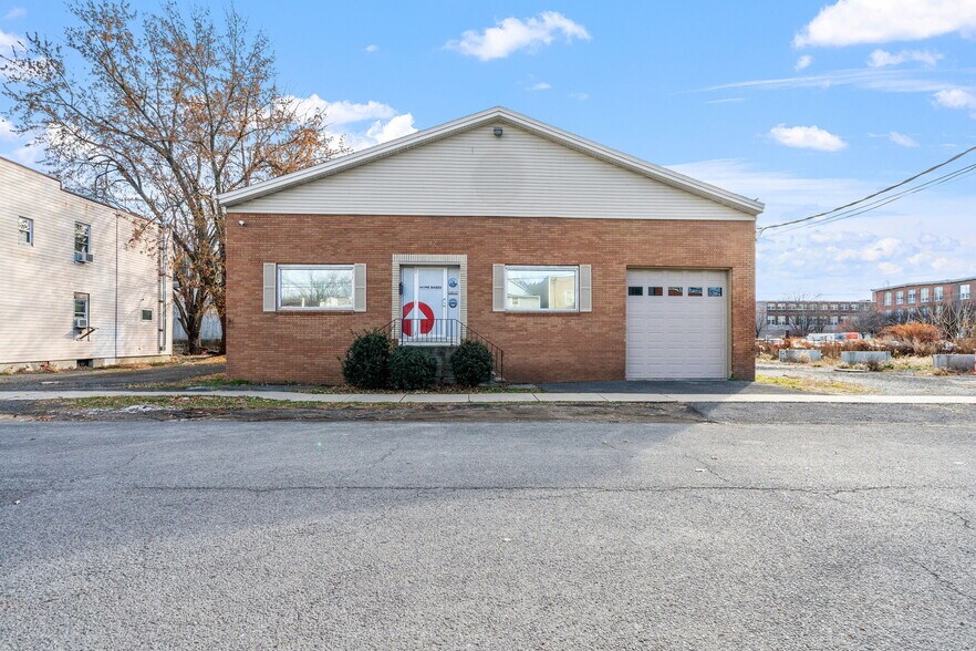 Primary Photo Of 444 Washington St, Rensselaer Warehouse For Sale