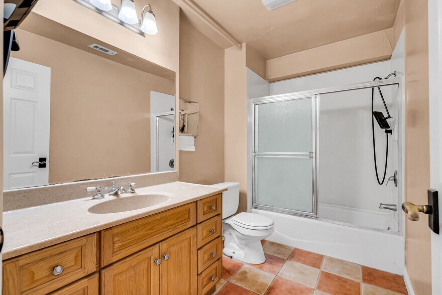 More Photos Of 1029 Tennessee St, Vallejo Storefront For Lease