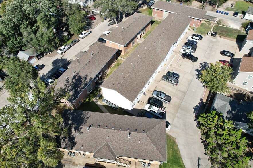 More Photos Of 503 Halladay St, Hays Apartments For Sale