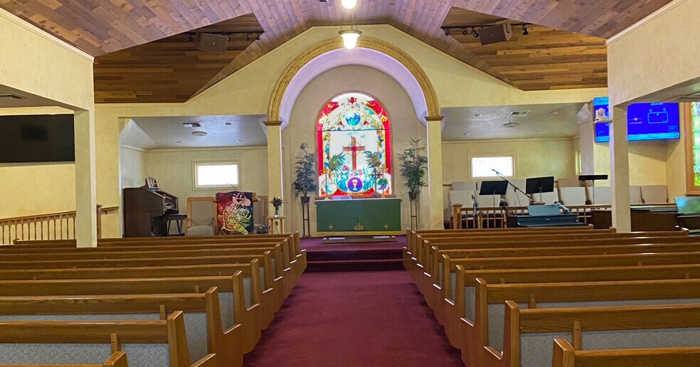 Primary Photo Of 1301 Oak St, Paso Robles Religious Facility For Lease
