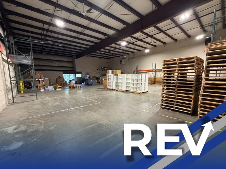 Primary Photo Of 850 S Marietta St, South Bend Light Manufacturing For Lease