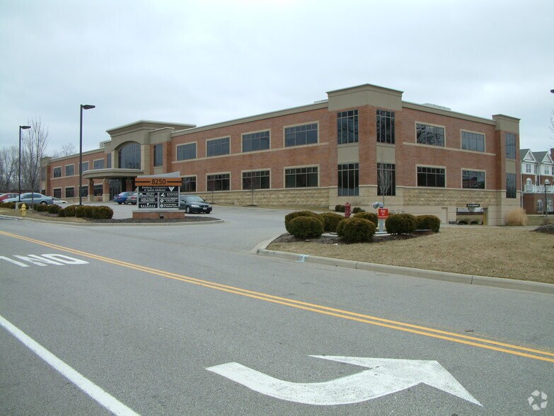 More Photos Of 8250 Kenwood Crossing Way, Cincinnati Medical For Lease