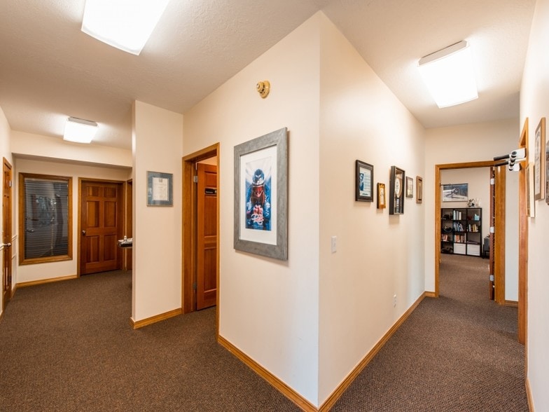 More Photos Of 1762 Prospector Ave, Park City Office For Sale
