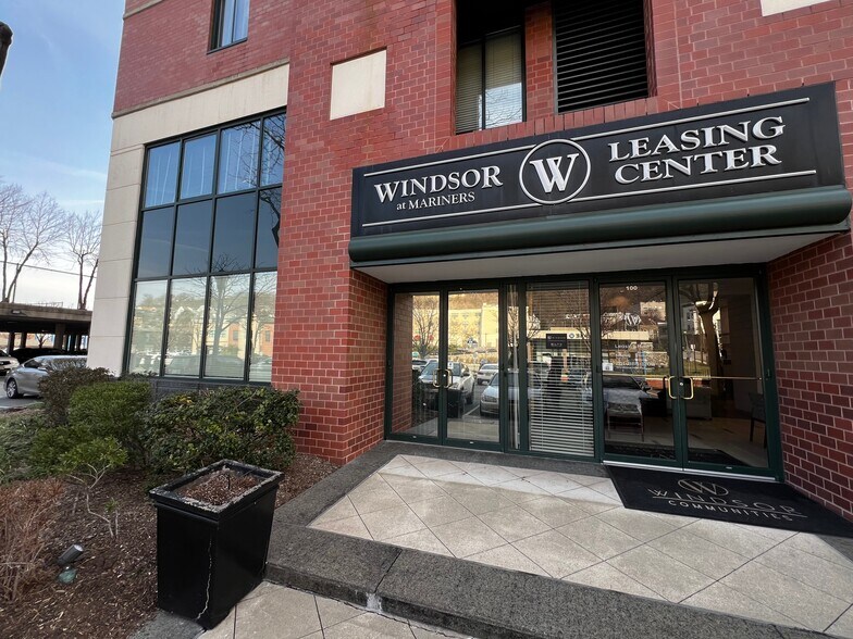 More Photos Of 100 Tower Dr, Edgewater Apartments For Lease