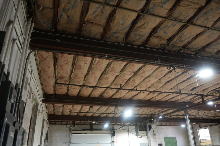 More Photos Of 3812 Bennington Ave, Kansas City Industrial For Sale