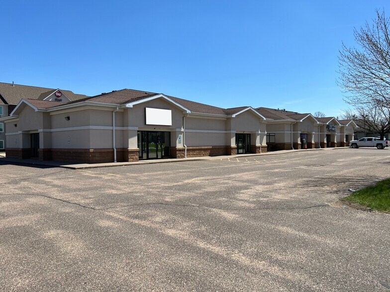 More Photos Of 1700-1712 Stout St, Menomonie Unknown For Lease