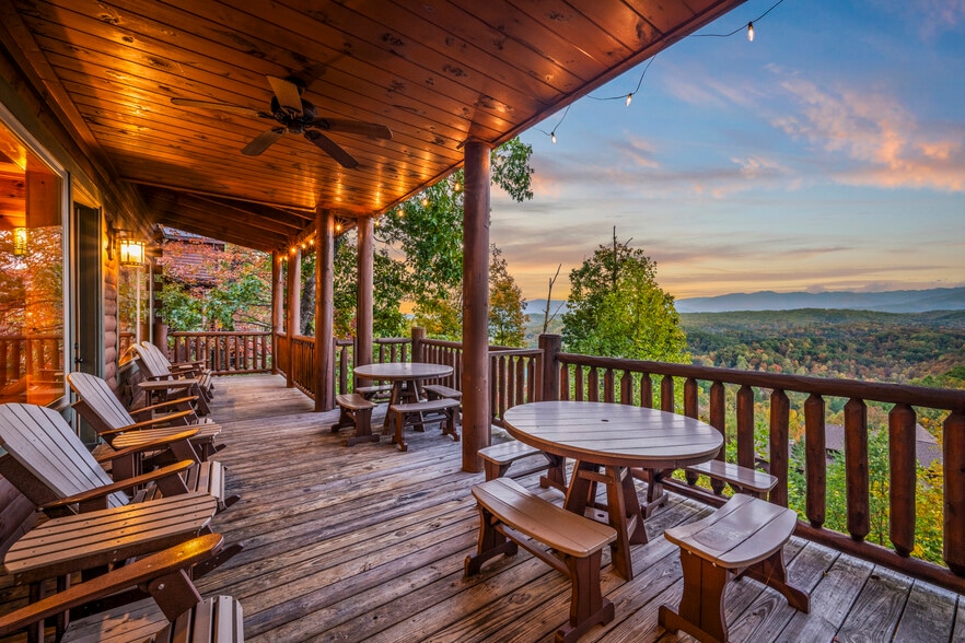 More Photos Of 1960 Blackthorn Trl, Sevierville Specialty For Sale