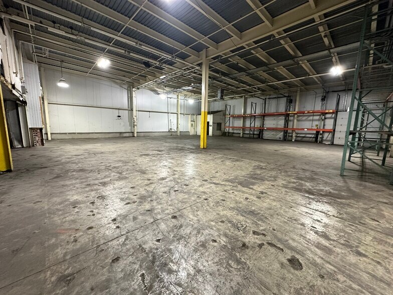 More Photos Of 1800 Churchman Ave, Indianapolis Manufacturing For Lease