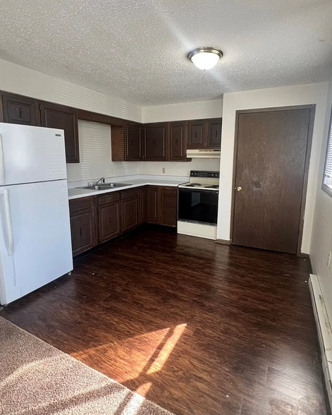 More Photos Of 2120 4th Ave, Marion Apartments For Sale