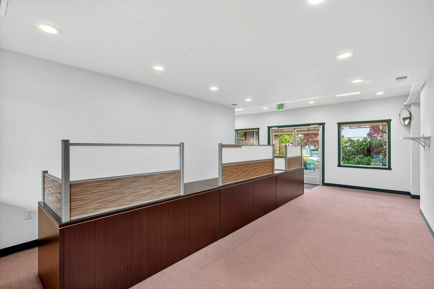 More Photos Of 5311-5315 N Vancouver Ave, Portland Medical For Sale