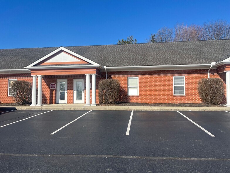Primary Photo Of 951 Worthington Woods Loop Rd, Columbus Medical For Lease
