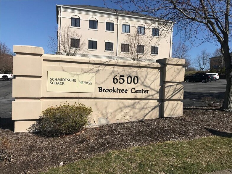 More Photos Of 6500 Brooktree Rd, Wexford Medical For Lease