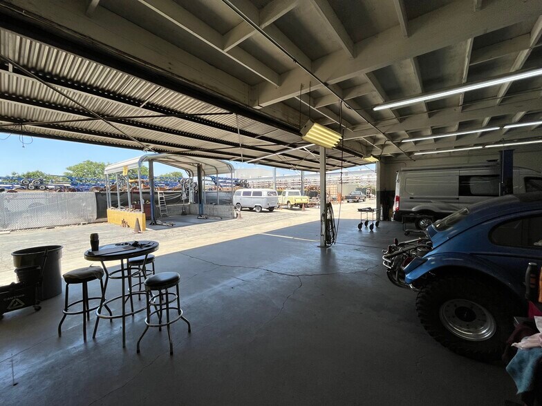 More Photos Of 3015 E South St, Long Beach Industrial For Sale