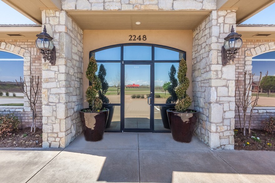 More Photos Of 2248 NW 164th St, Edmond Office For Sale
