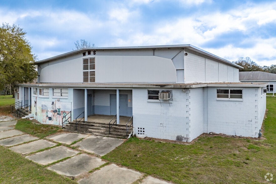 More Photos Of 20550 NE 42nd Pl, Williston Schools For Sale