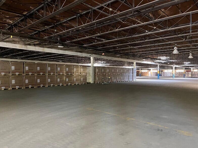 More Photos Of 601 Tuscaloosa Ave, Gadsden Warehouse For Sale