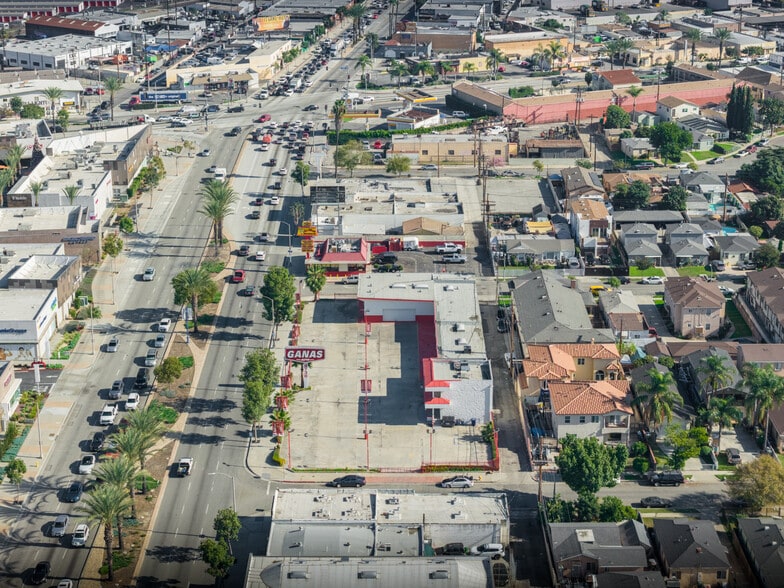 More Photos Of 4734 Firestone Blvd, South Gate Auto Dealership For Sale