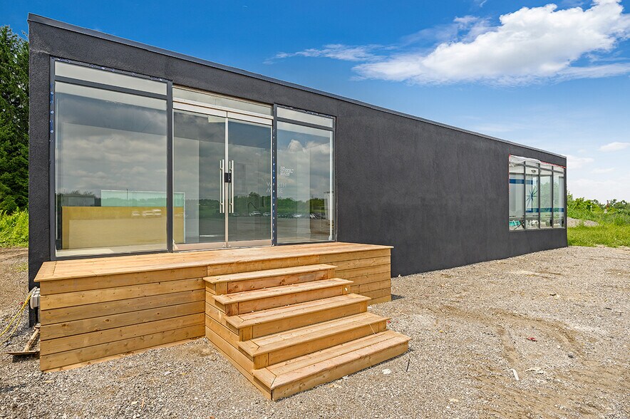 Primary Photo Of 11840 Keele St, Vaughan Office For Lease