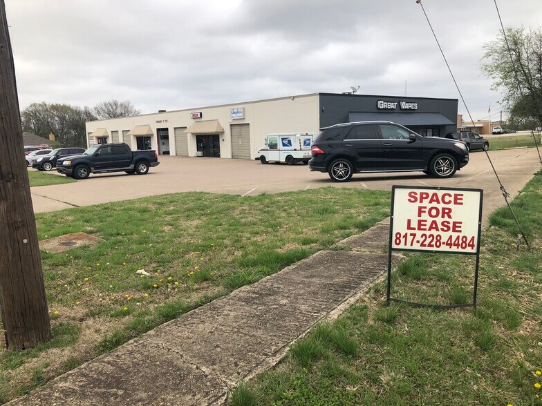 More Photos Of 300 Bryant Ave, Midlothian Light Distribution For Lease