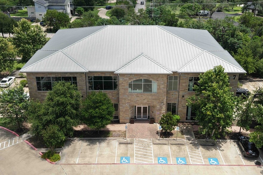 Primary Photo Of 5920 William Cannon Dr, Austin Medical For Lease