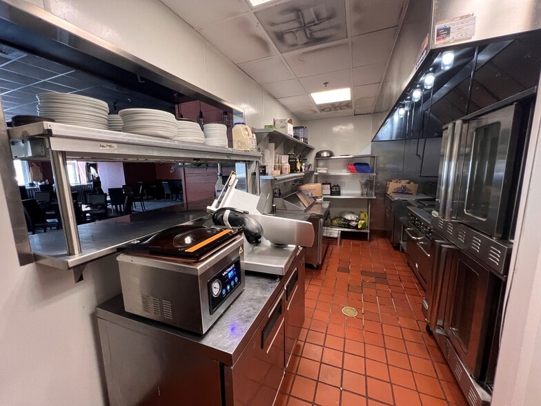More Photos Of 8161 Honeygo Blvd, Nottingham Restaurant For Sale